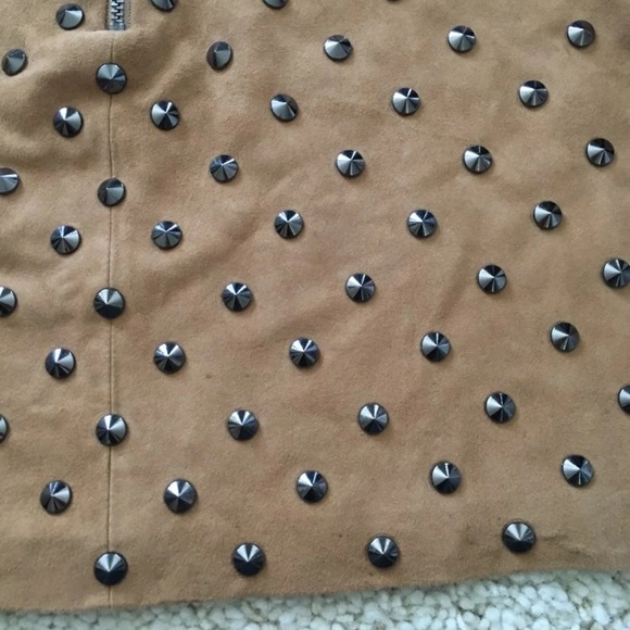 New Alice + Olivia mini skirt Elana suede leather studs rocker chic- 4 small - Picture 5 of 7
